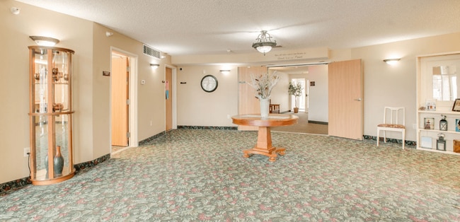 Savanna Apartments
