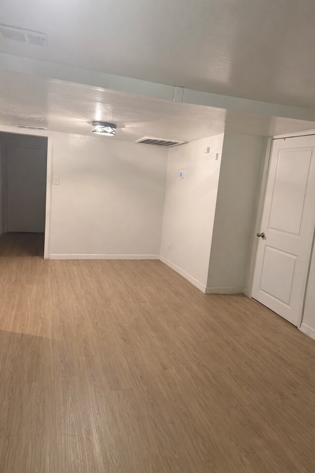 Photo - 415 S Lafond Rd