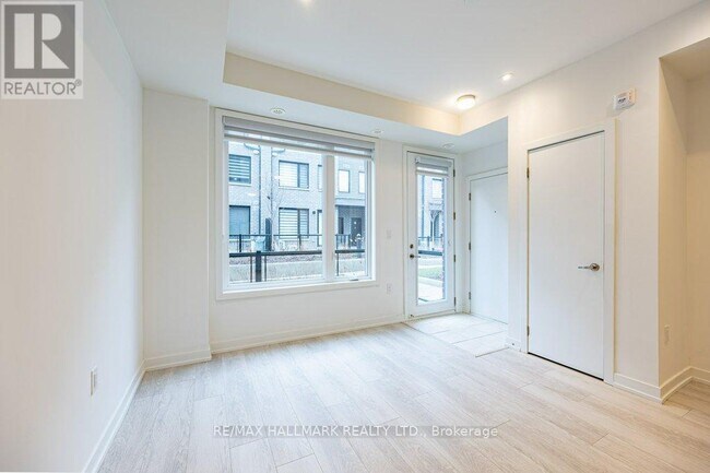 Photo - 3566 Colonial Dr