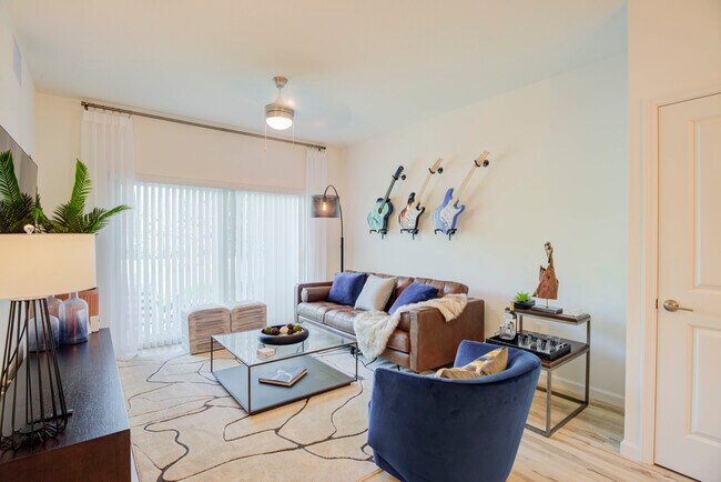 East Phase living room - Avalon Miramar Park Place