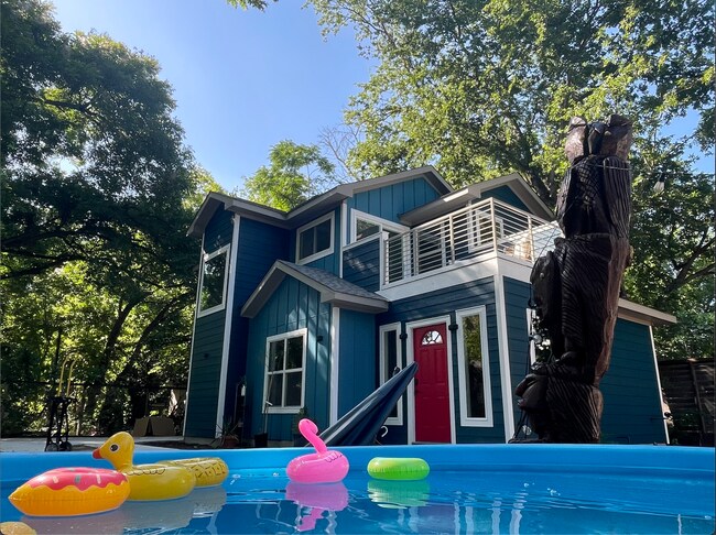 Photo - 4608 Gonzales St