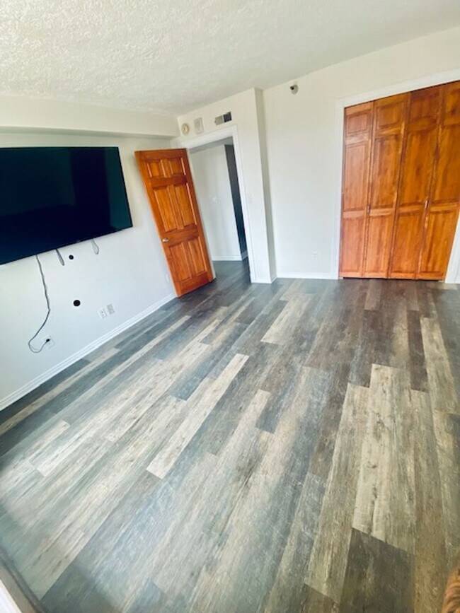 Photo - Broadway Condo Unidad 901