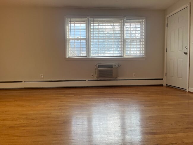 Photo - 43 Charter Oak St Unit D