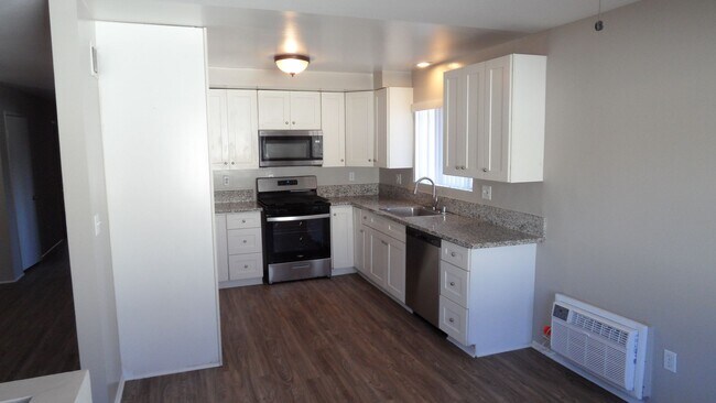 Photo - 640 S Fashion Park St Unit D