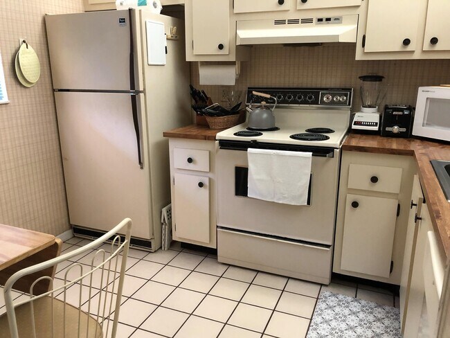 Photo - 7149 Golf Colony Ct Unidad 104