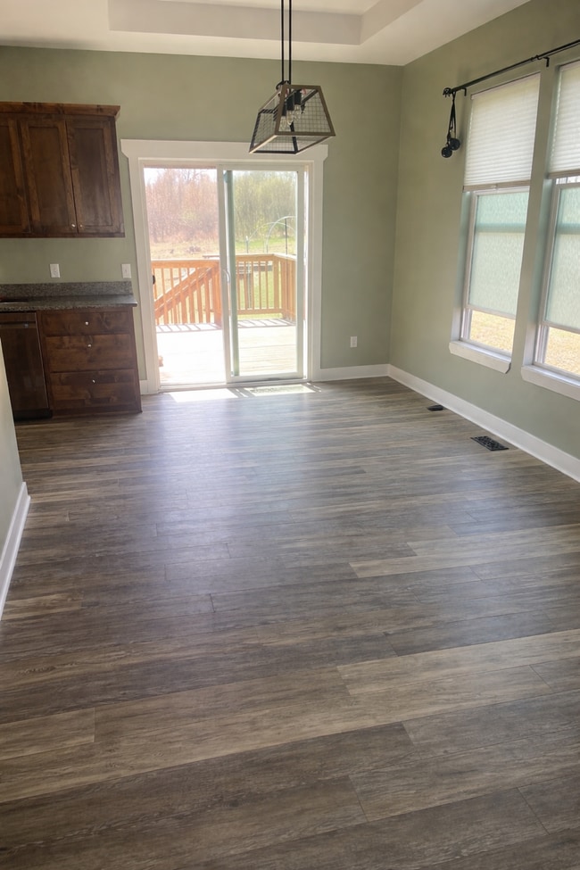 Photo - 1010 Deer Run