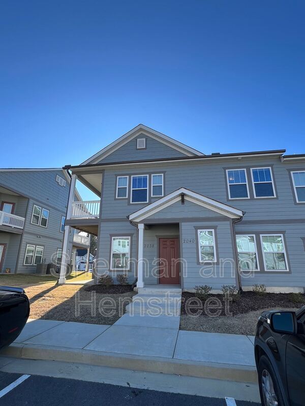 Building Photo - 2040 Lotus Dr Unit 2040 Lotus Dr