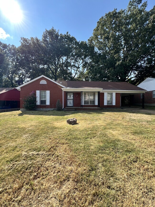 Photo - 3611 Naylor Dr