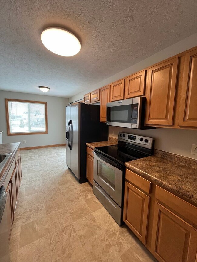 Photo - 7350 Mercy Ln-3bed/2bath Townhome