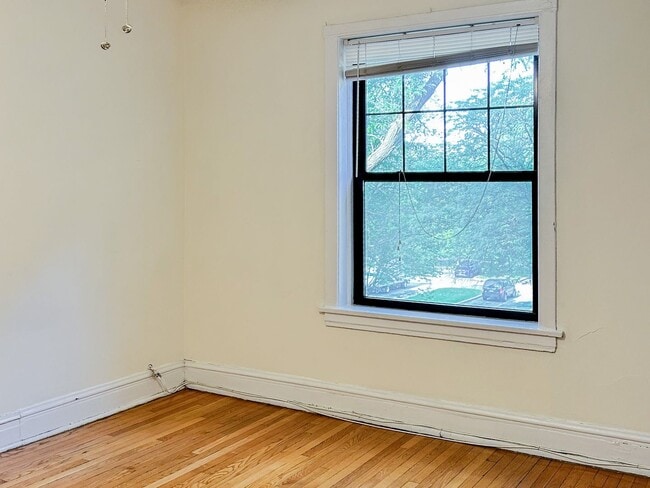 Photo - 5057 N Damen Ave Unit 1W