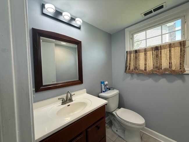 Photo - 3722 Dory Cir E