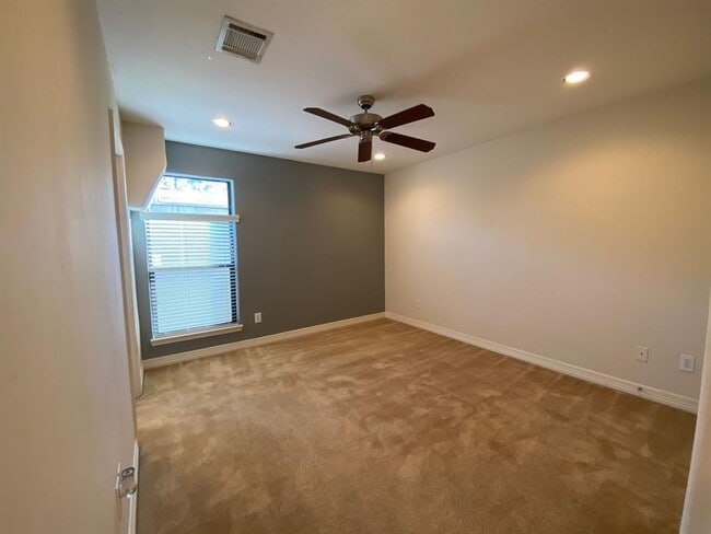 Photo - 3710 Sherwood Ln Unidad 108