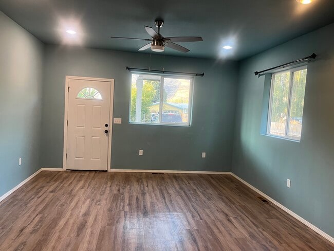 Photo - 406 E R St Unit 406 E R Street #1