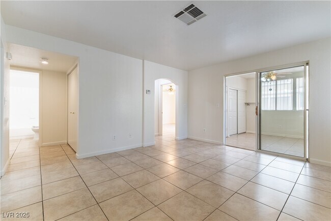 Photo - 1570 Jamielinn Ln Unidad 104 Rental