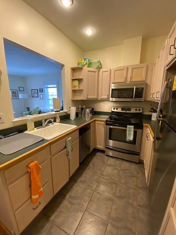 Photo - 17 Centre St Unit 2F