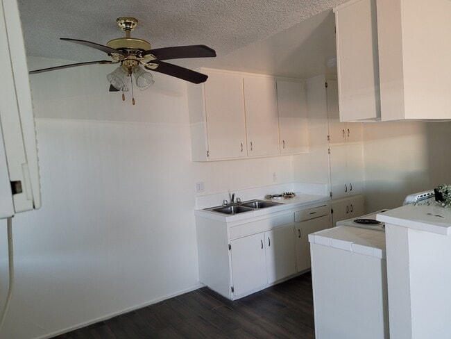 Photo - 8135 Langdon Ave Unit 02
