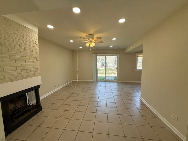 Photo - 1874 Windward Ln