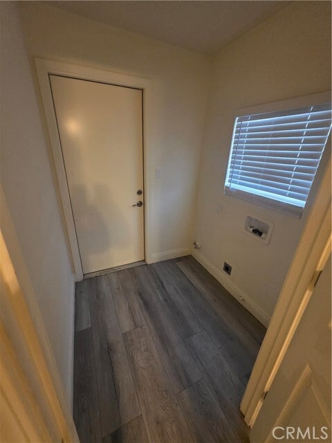 Photo - 533 E 9th St