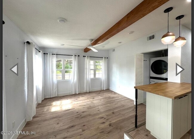 Photo - 8054 Graff Ln