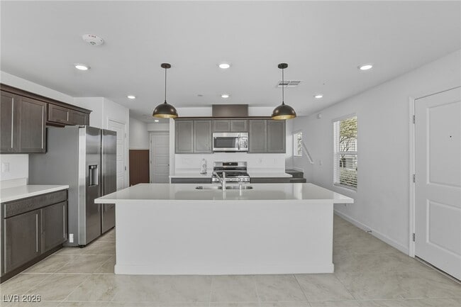 Building Photo - 4971 Aitana Ave Unit 2