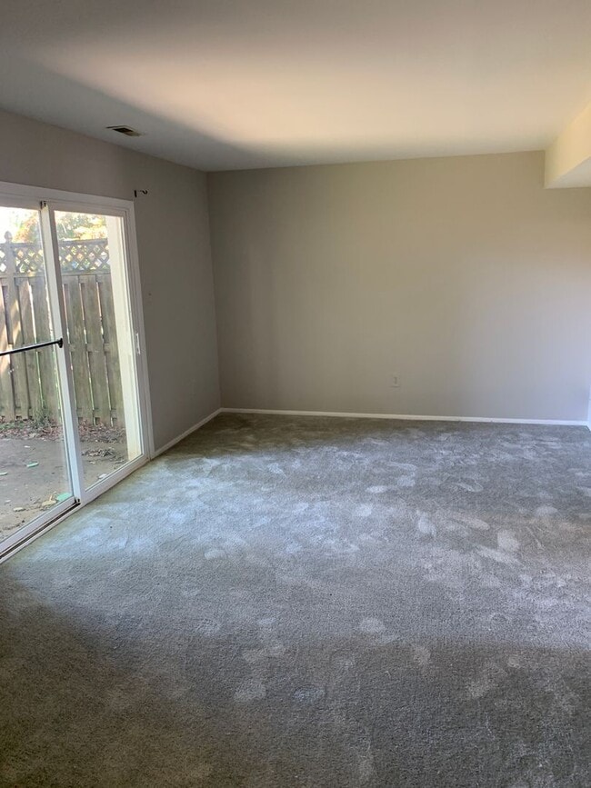 Photo - 3 Bedroom, 2.5 Bath single family home. Fenced yard with shed. New carpet and paint. Formal dinin...