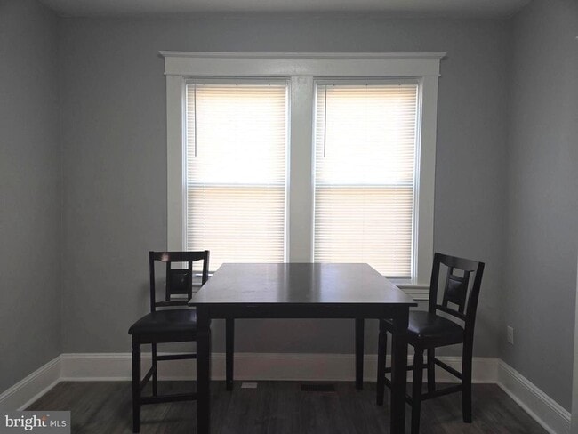 Photo - 2909 Markley Ave