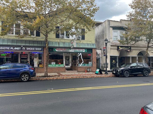 Photo - 310 W Main St Unidad 3