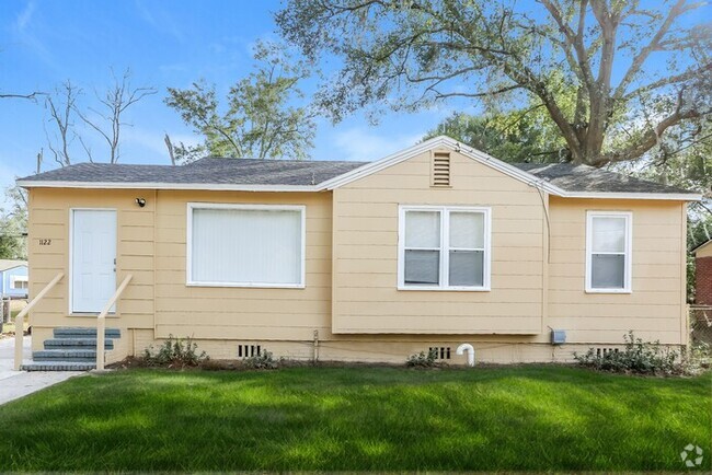 Building Photo - 1122 Saratoga Blvd Rental