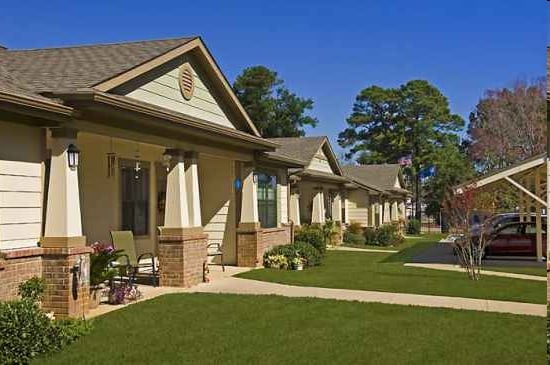 Photo - Evergreen at Longview Apartments