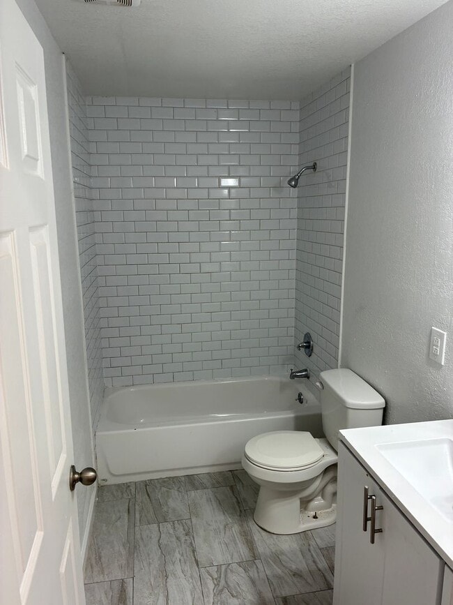 Photo - Cozy 2 bedroom, 1 bathroom home