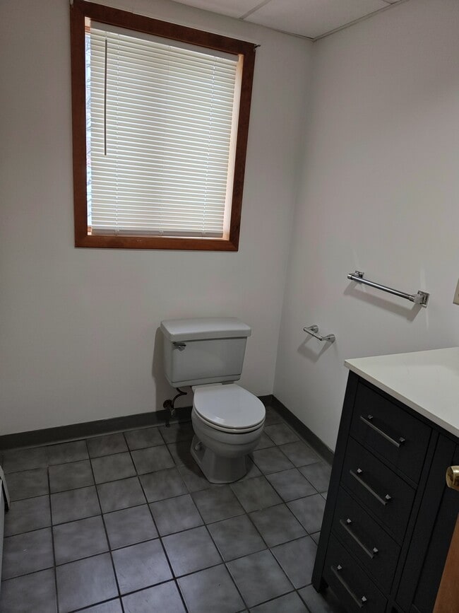 Photo - 621 N Rogers Ave Unit Apartment