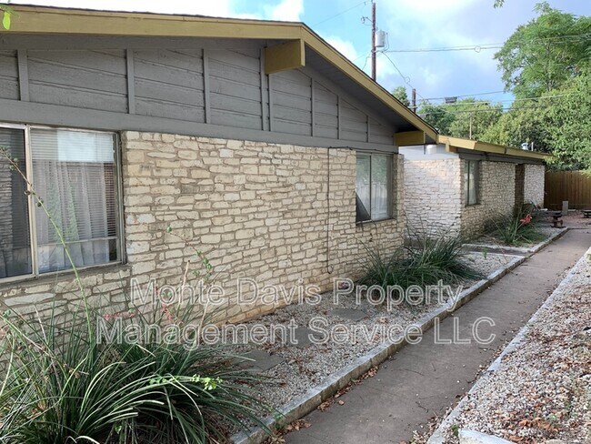 Photo - 2805 Lovell Drive Unit B