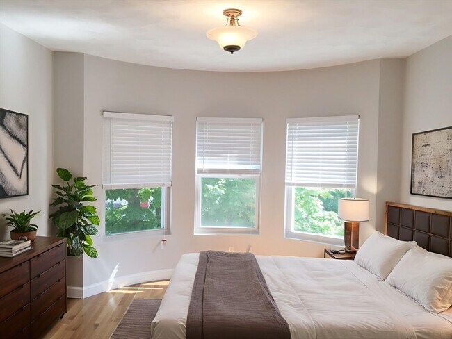 Photo - 1433 Cambridge St Unidad 1