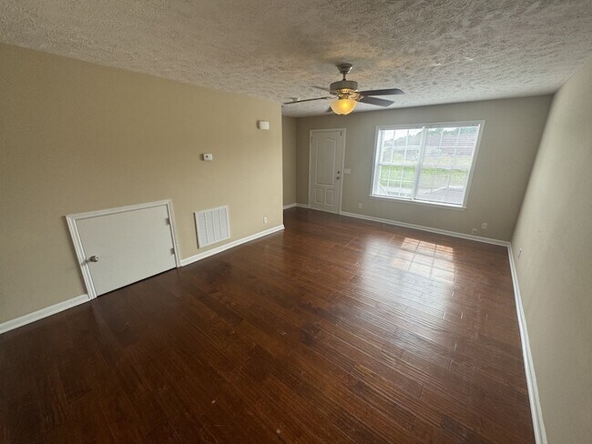 Photo - 812 Sevier St
