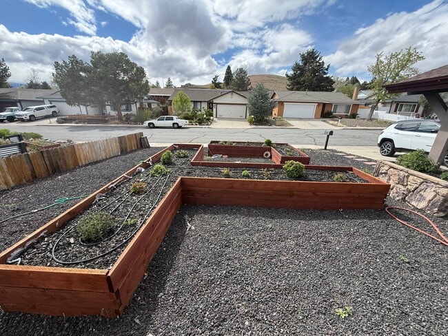 Building Photo - 3654 Koskela Dr