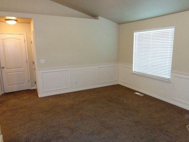 Photo - 2022 Juniper Dr