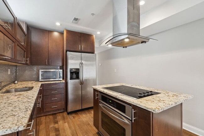 Building Photo - 764 S 23rd St Unit 2