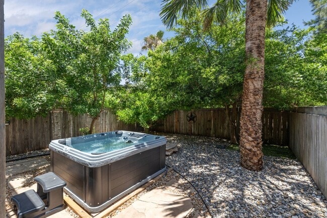 Photo - 1118 E Esperanza St