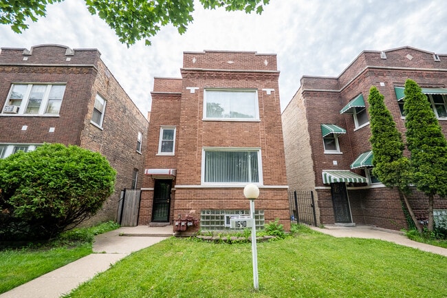 Building Photo - 1640 N Linder Ave Unit 2