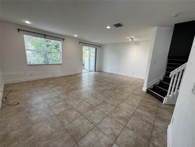 Photo - 9763 Darlington Pl