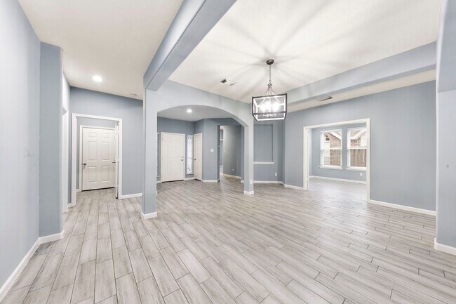Photo - 5707 Overton Park Dr