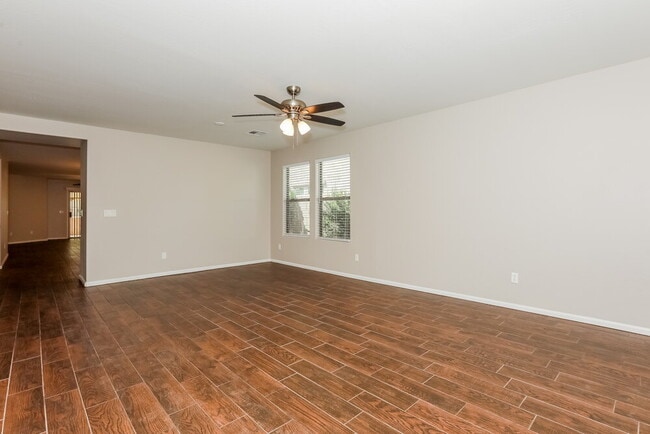 Photo - 1084 S Olympic Dr