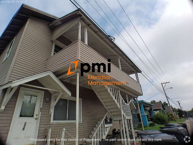 Building Photo - SUMMER RENTAL SPECIAL - FIRST MONTH 50%!!