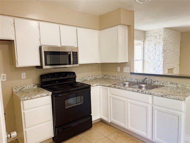 Photo - 10211 Brownie Dr