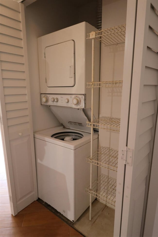 Photo - 2445 SW 18th Terrace