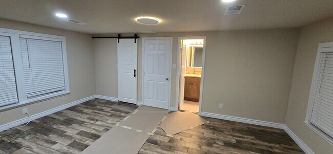 Photo - 118 Rockleigh Pl