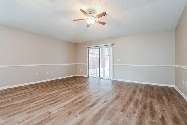 Photo - 14414 Woodfield Cir S