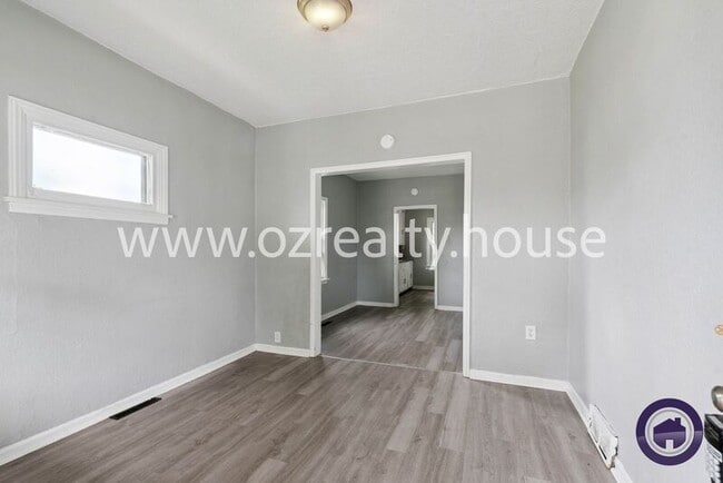 Photo - 207 Pulaski St