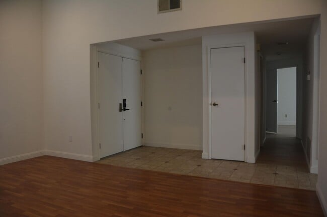 Photo - Sharp Pittsburg 3/2