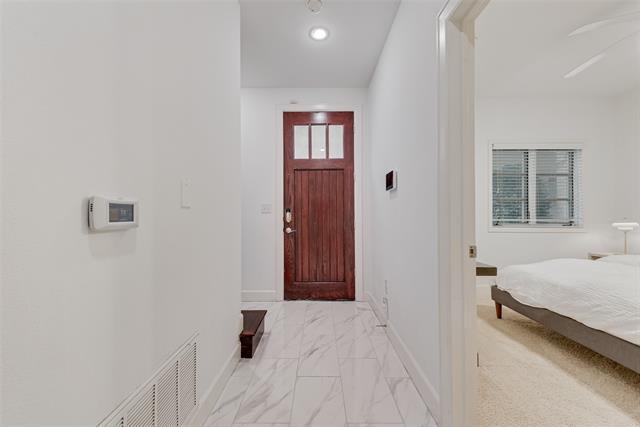 Photo - 3210 Carlisle St